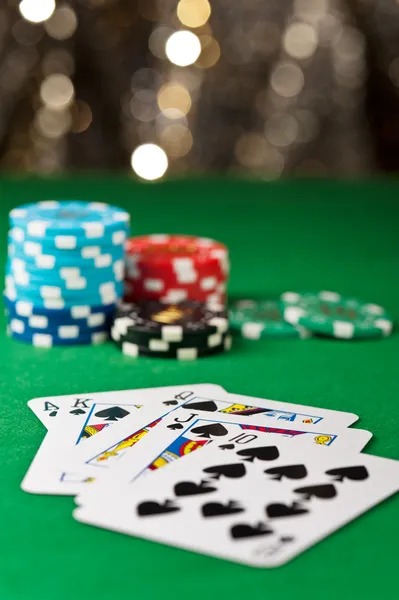 melodi888 app showing live blackjack table with professional dealer and multilingual interface